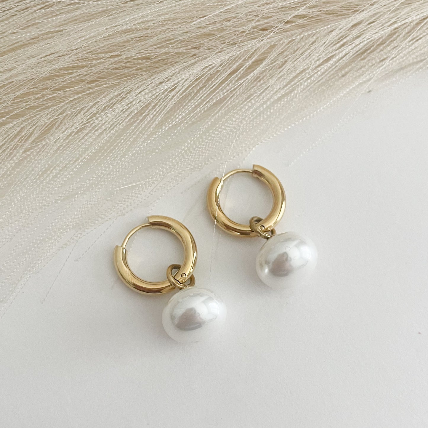 Salma Pearl Hoops