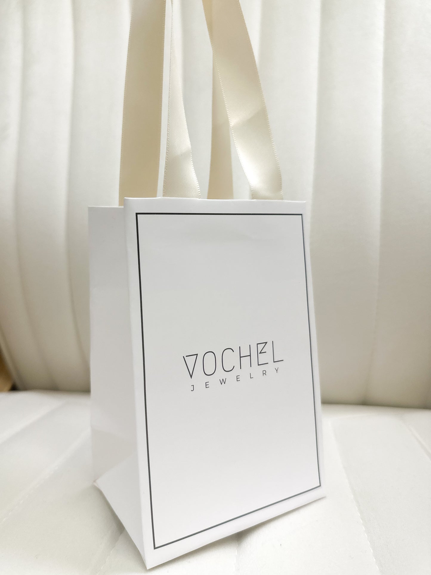 VOCHEL GIFT BAG