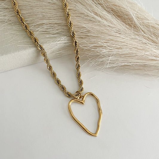 Rae Heart Necklace