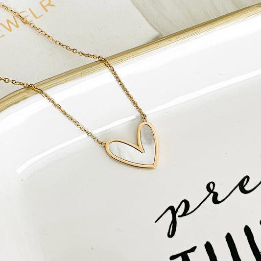 White heart necklace