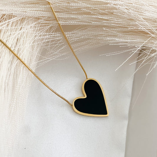 Amalia heart necklace